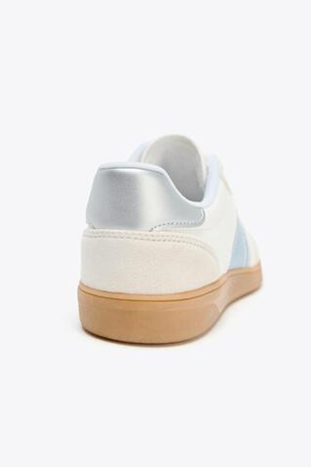 ZARA КРОССОВКИ С ЦВЕТНЫМИ ДЕТАЛЯМИ, СИНИЙ
