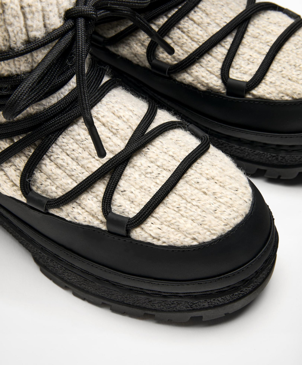 OYSHO Трикотажные сапоги на шнуровке, черный