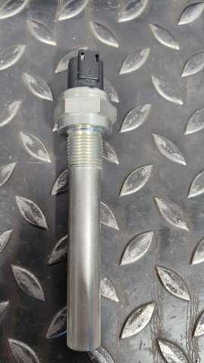 Датчик скорости 15090264