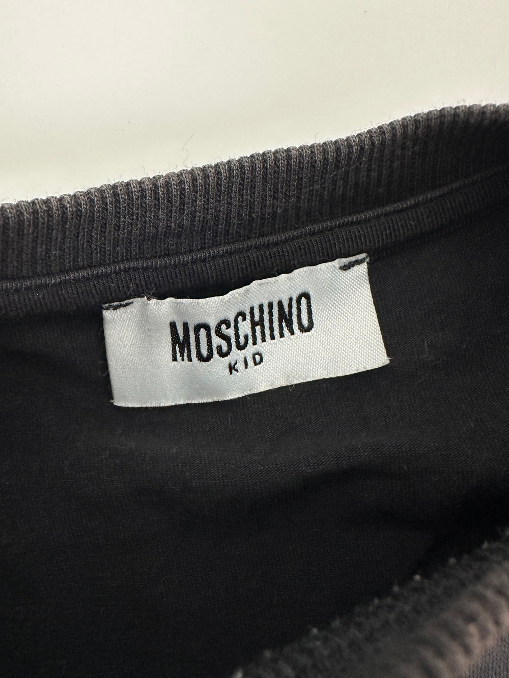 Футболка Moschino