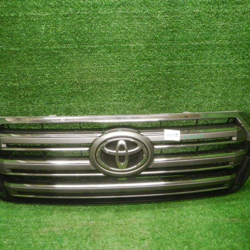 Решетка радиатора Toyota Land Cruiser 200 (2015-2021)