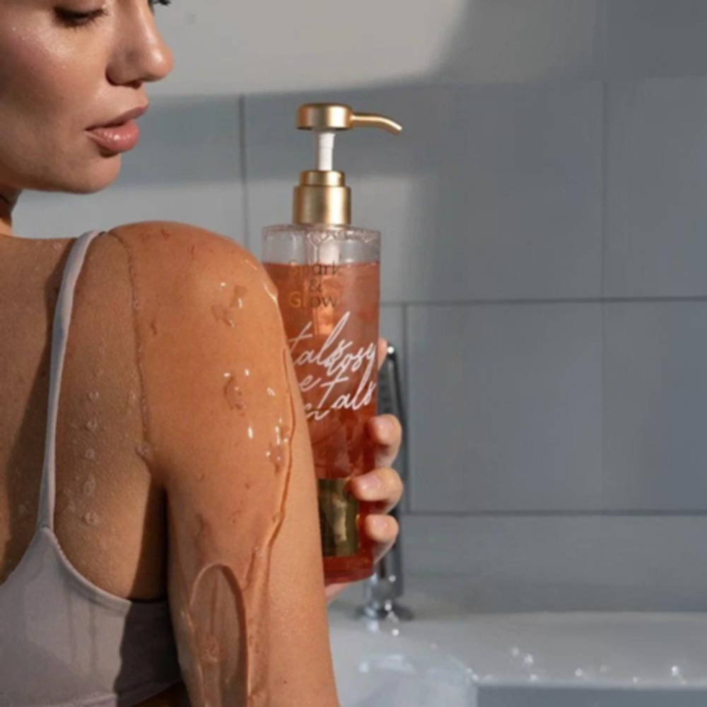 Гель для душа с лепестками розы - Rose petal shower gel, 500мл