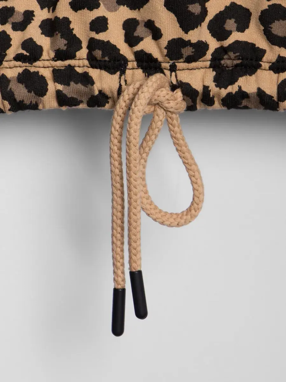 Костюм для девочки с юбкой леопардовый