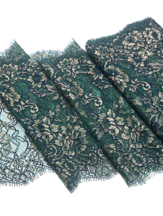 01-45 Кружево шантильи 24 см, зеленый/золото