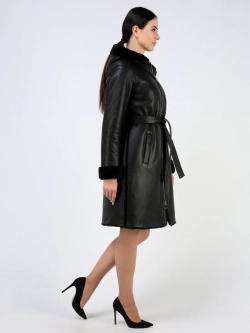 Дубленка зимняя натуральная с капюшоном