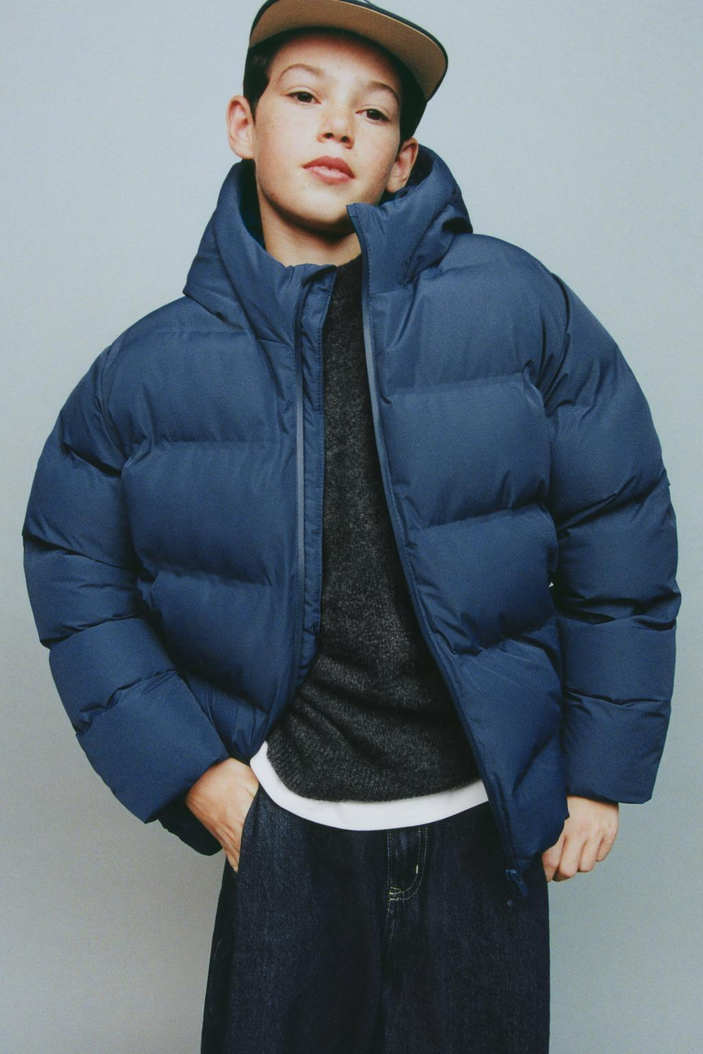 ZARA СТЕГАНАЯ КУРТКА С НАШИВКОЙ WATER REPELLENT, ЯРКО-СИНИЙ