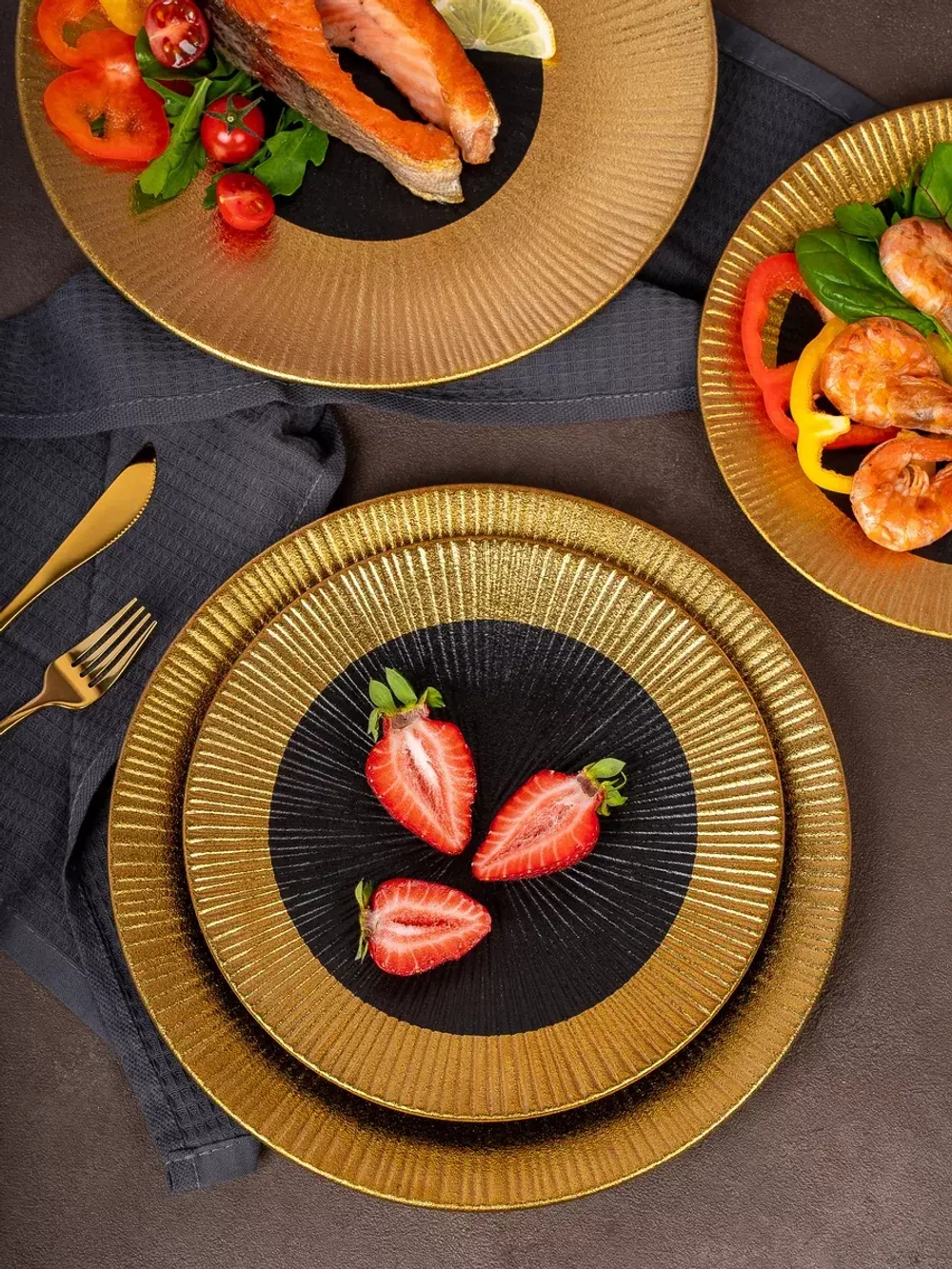 Набор посуды 2 тарелки плоские рифленые фарфор 25,5 см