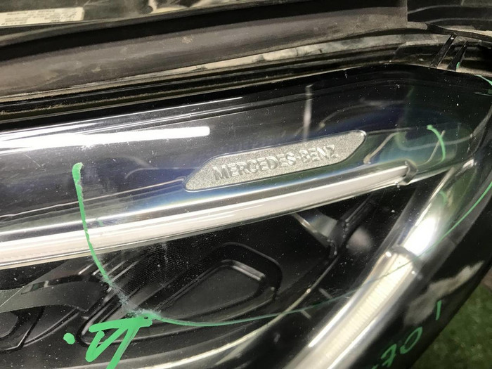 Фара левая Mercedes GLC X253 (2019-2022) LED