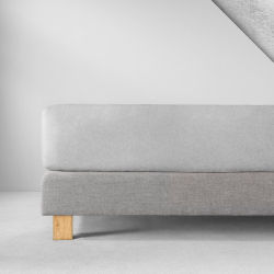 Велюровая простыня на резинке 200x200 Estella 915 platin светло-серая