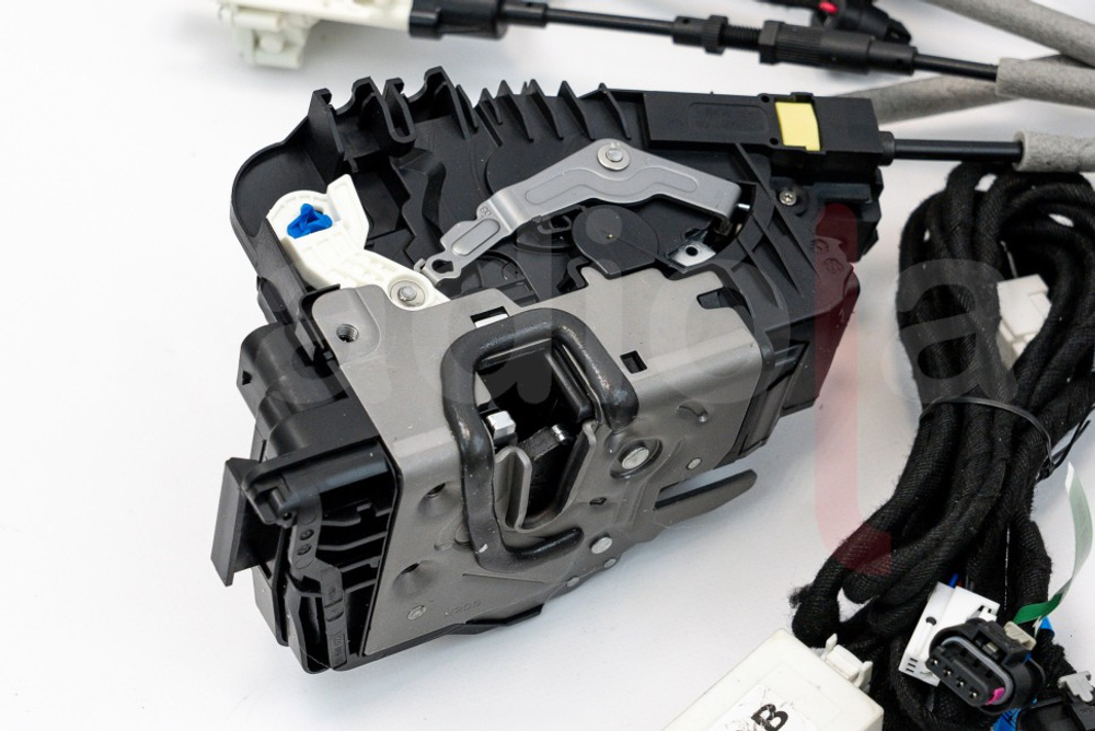 Автоматические доводчики на 4 двери для Mercedes-Benz 2019+ - Radiola RDL-SAB-Z07