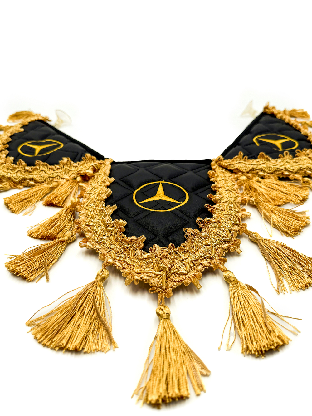Вымпел тройной Mercedes (экокожа, черный с золотыми кисточками)