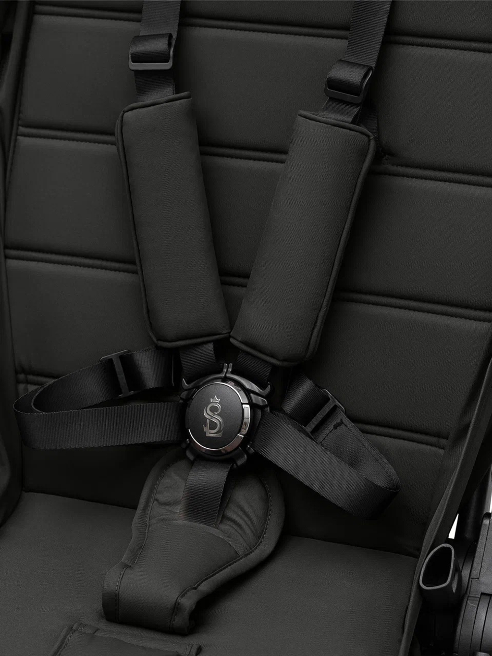 Коляска прогулочная Sweet Baby Elegante SM Black