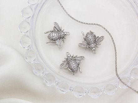 Подвеска "Жук" 17,5мм, со стразами