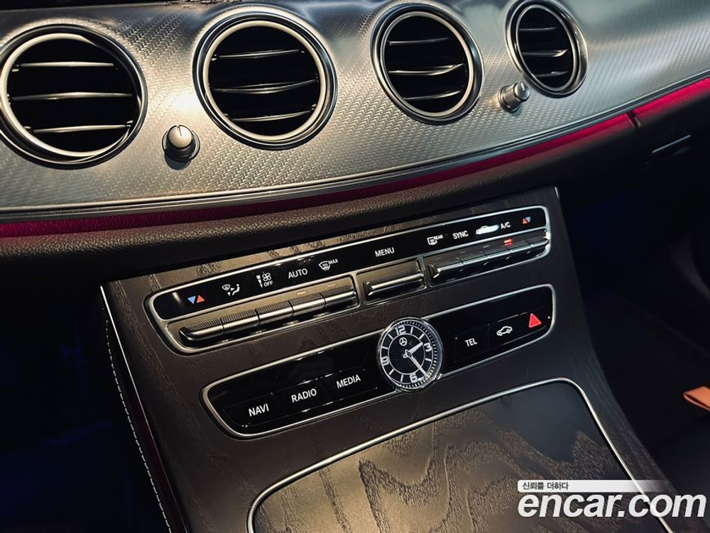 Mercedes-Benz E-Class W213 E250 Avangarde (06.2020)