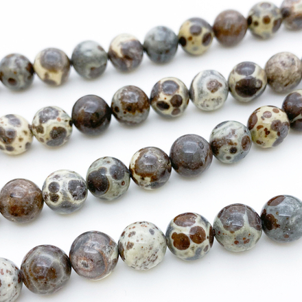 Риолит бусины, диаметр 8,4-8,6 мм, цена за 11 шт (1/4 нити)