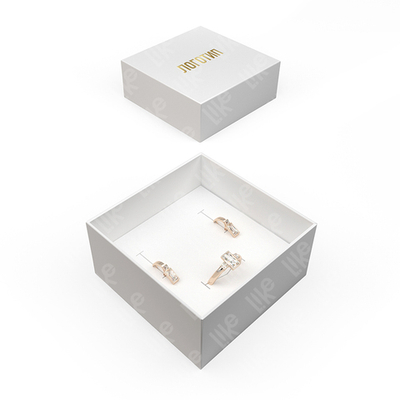 Футляр картонный остроугольный, серия "Ламбада", 80х80х40 мм