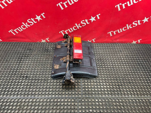 Крыло заднее правое задняя часть