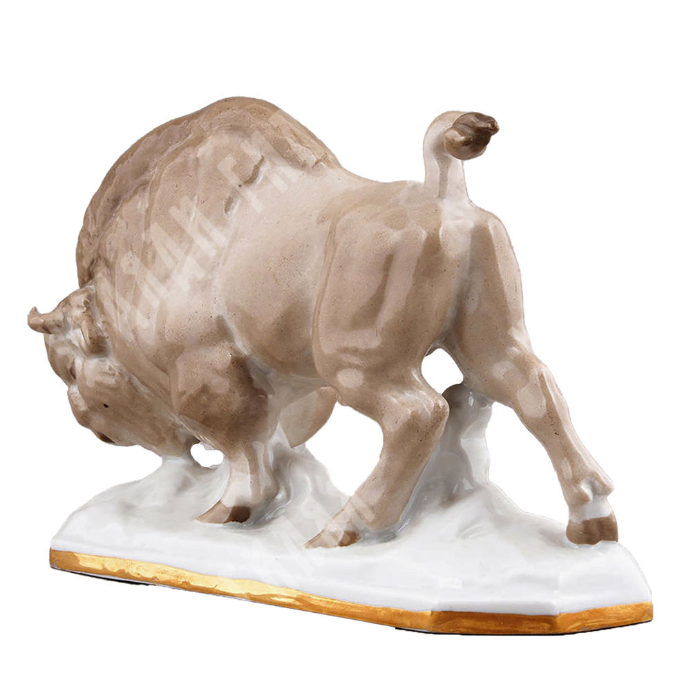 Фарфоровая скульптура. Зубр. С. И Вайнштейн-Машурина. Вербилки. 1950-60-е гг.