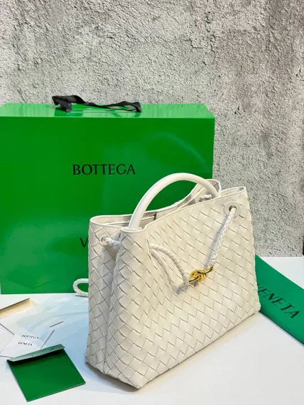 Сумка Bottega Veneta Andiamo белый