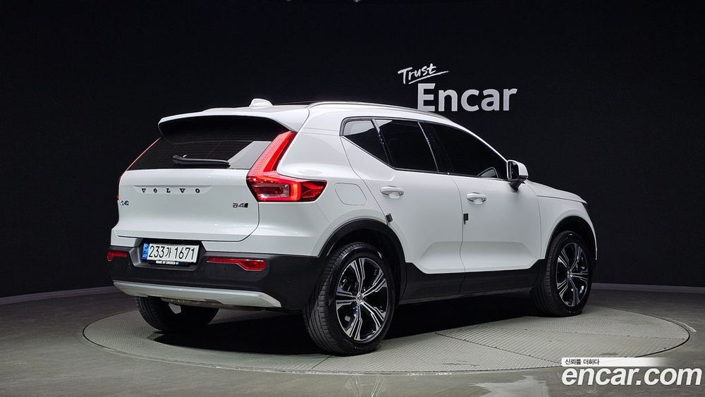 Volvo XC40 B4 Inscription (11.2021)