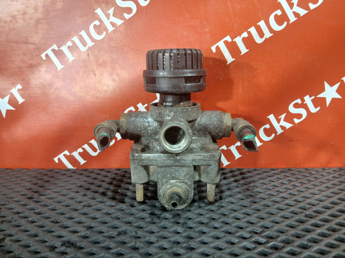 Клапан ускорительный