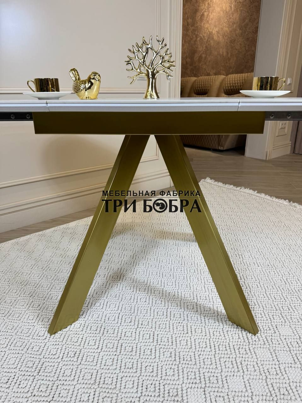 Круглый стол "Бонжур", керамогранит, белый мрамор