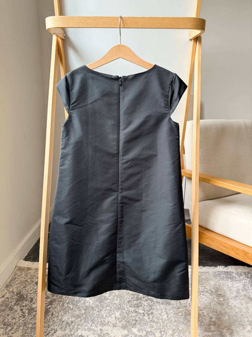 Платье Moschino, 140