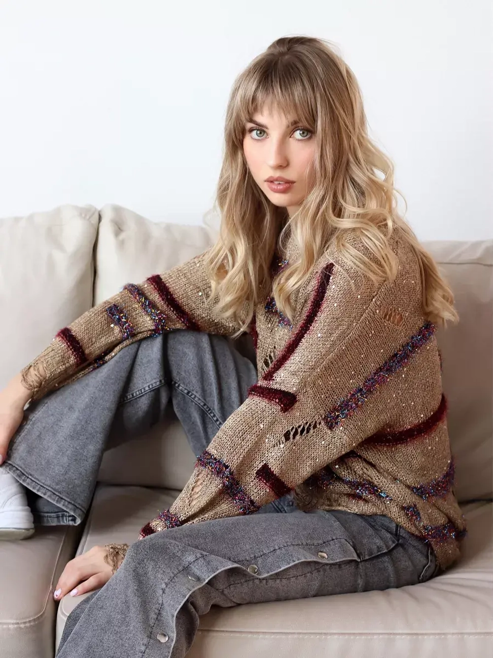 Свитер рваный паутинка