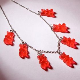 Колье Мармеладные мишки на тонкой цепочке, цвет ярко-красный в серебре, 35 см, модное стильное