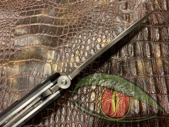 Складной нож Reptilian ВИСТ-01 c клинком из стали D2, рукоять G10