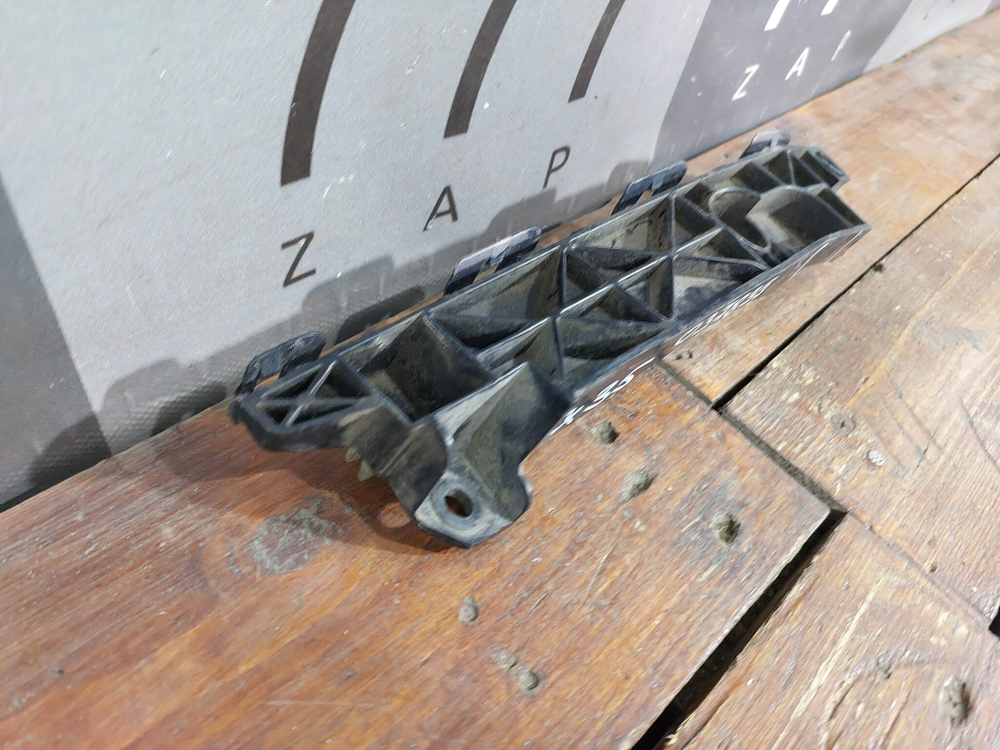 Кронштейн переднего бампера левый Hyundai ix35 (LM) 10-15 Б/У Оригинал 865132Y000