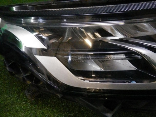 Фара правая Land-Rover Discovery Sport (2019-н.в.) LED
