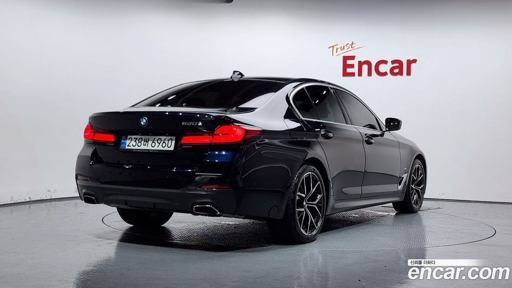 BMW 5 Series (G30) 530e M Sports (07.2021)