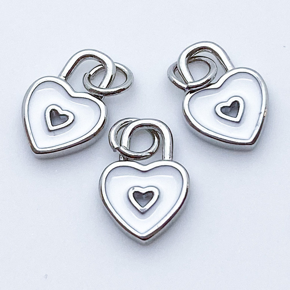 Подвеска Замочек Сердце, цвет серебро+белый, размер 12*9 мм, цена за 1 шт