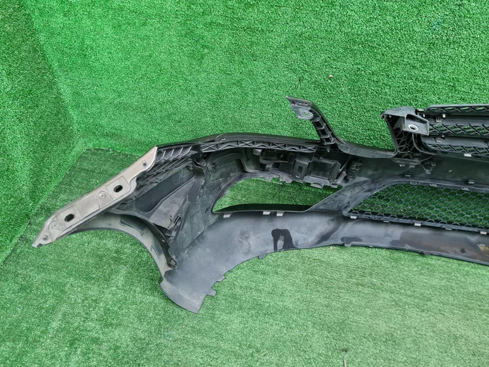 Бампер передний Mercedes E c207 (2009-2013) AMG