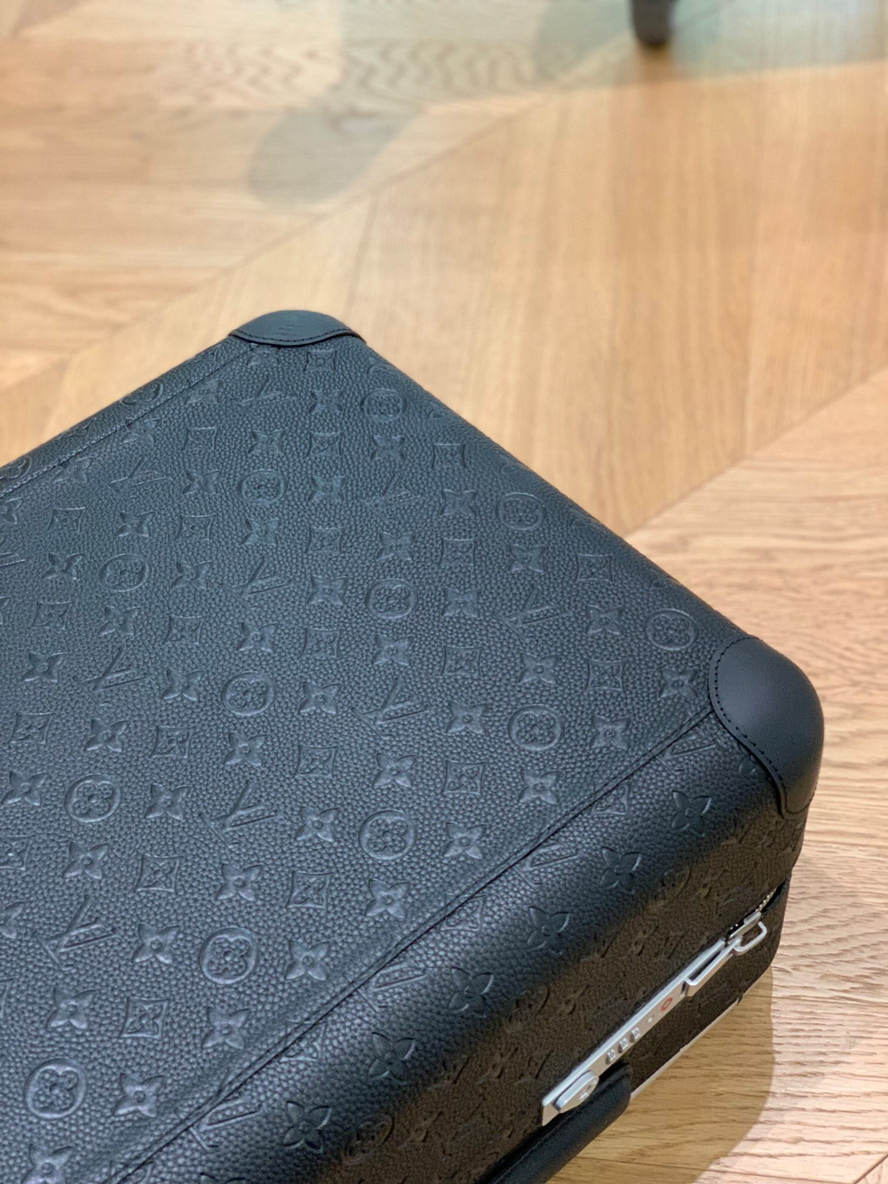 Louis Vuitton Horizon 55