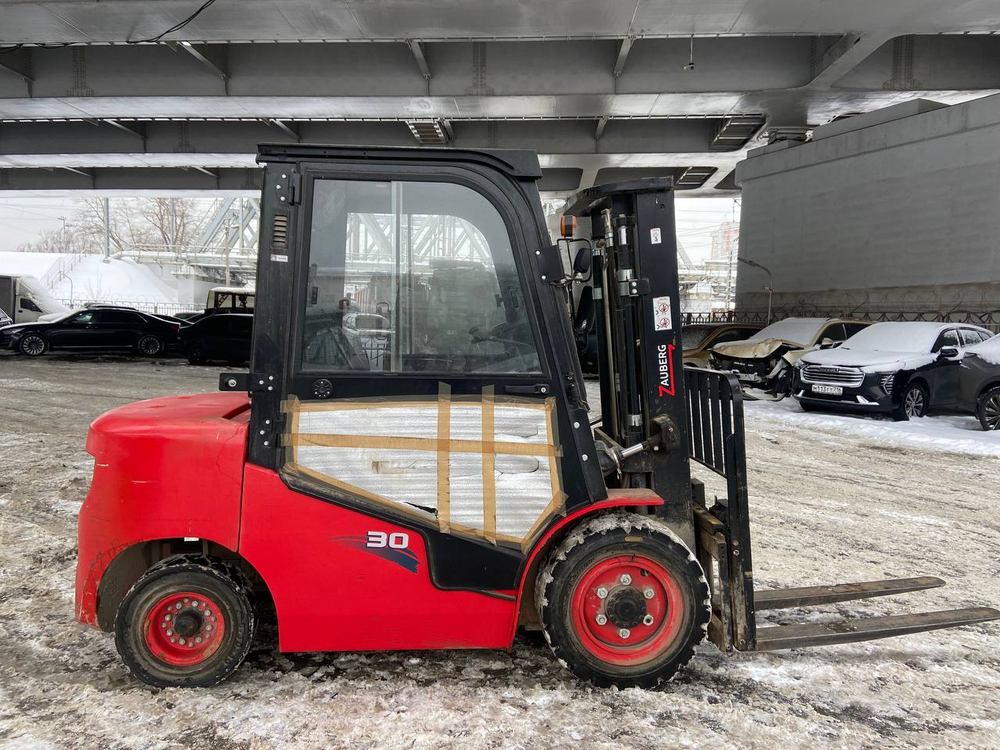 Zauberg DS* Вилочный погрузчик DS30 M (Дизельный, 3,3 л, 48 л.с., АТ)