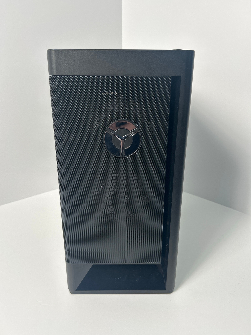 Системный блок игровой Lenovo Legion T5 Gen 5 (90RC00HBRS) AMD Ryzen 5 5600G/RAM 16 GB/HDD 1000GB/SSD 256 GB/GeForce RTX 3060/DOS/черный. Состояние: C2