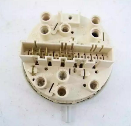 Датчик уровня воды для стиральной машины Indesit (Индезит)/Ariston (Аристон) 054625