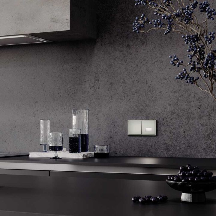 Рамка пластиковая Voltum S70 на 2 поста, (шелк) VLS100204