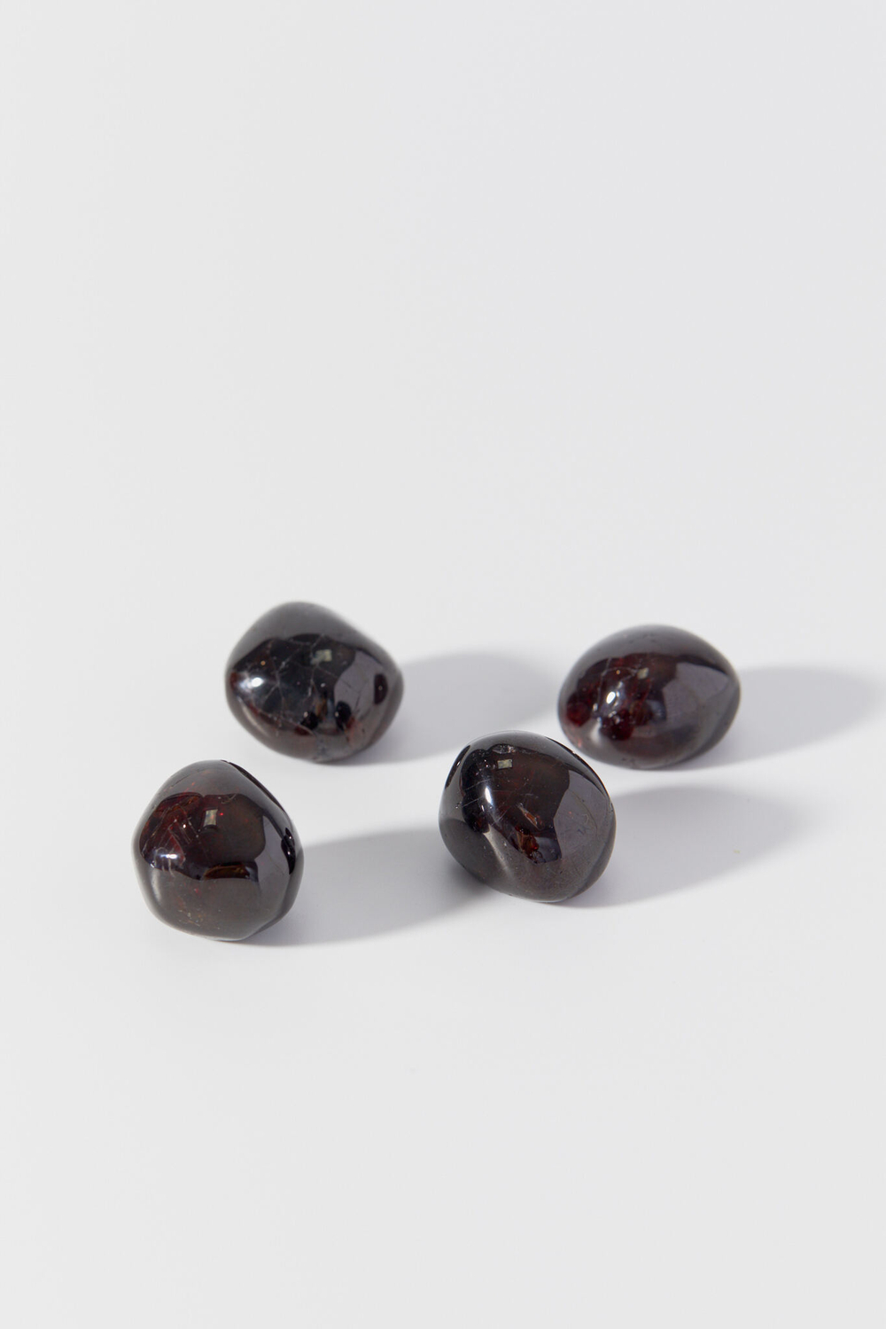 Гранат шлифованный