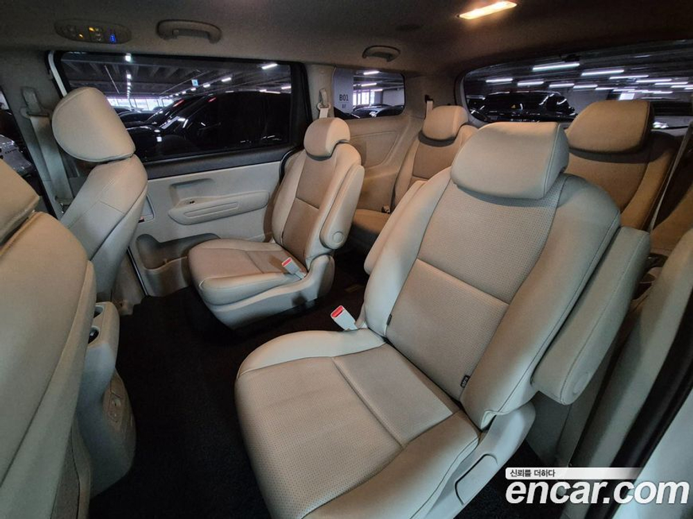 Kia The New Carnival (Sedona) 9-и местный Luxury (01.2020)