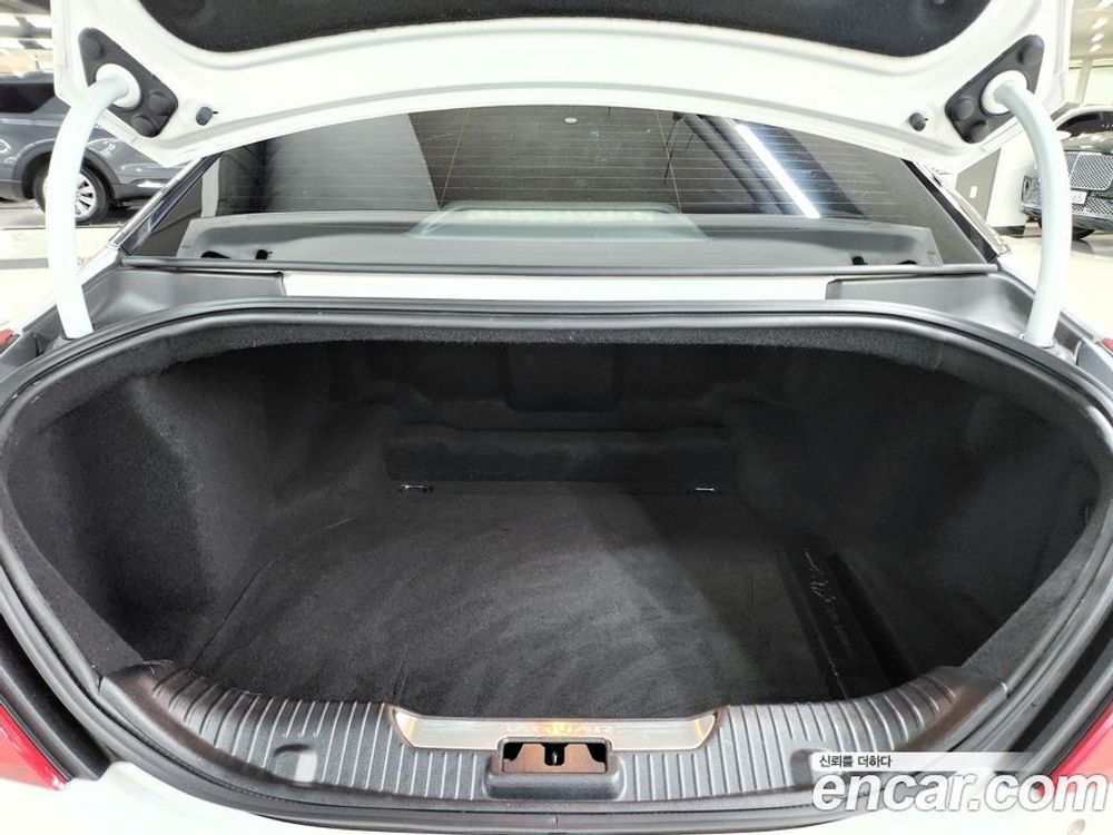 Jaguar All New XJ 3.0D XJ50 LWB (12.2019)