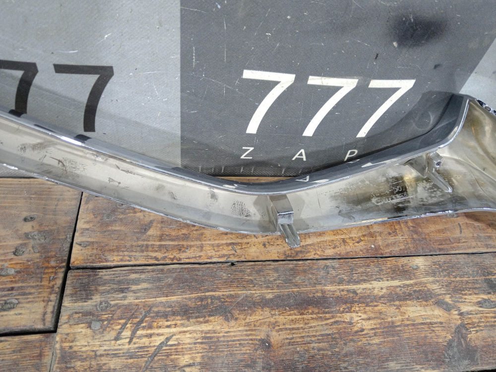 Накладка решетки радиатора правая Mazda CX-5 2 (KF) 17-21 Б/У Оригинал KB8A507J1B