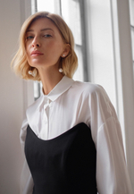 Блуза с широким манжетом