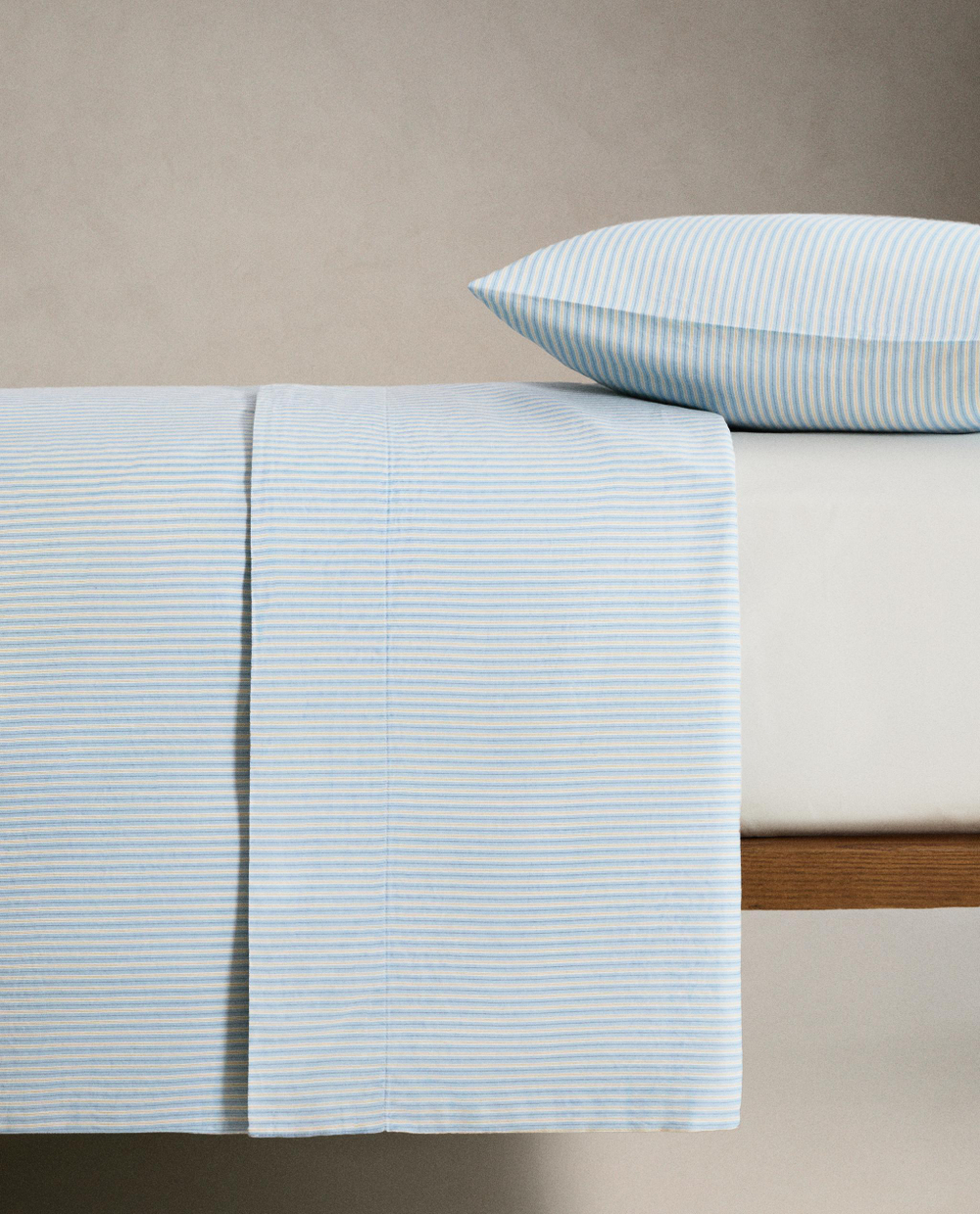 Простыня Zara Home сатин, хлопок 100%, в полоску, 6155/089