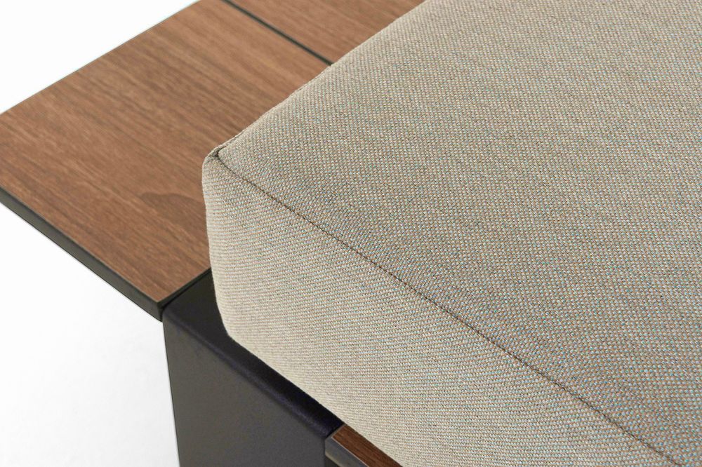 "Тулон" правый модуль, каркас алюминий, HPL "дуб", черный муар, ткань бежевая 15052