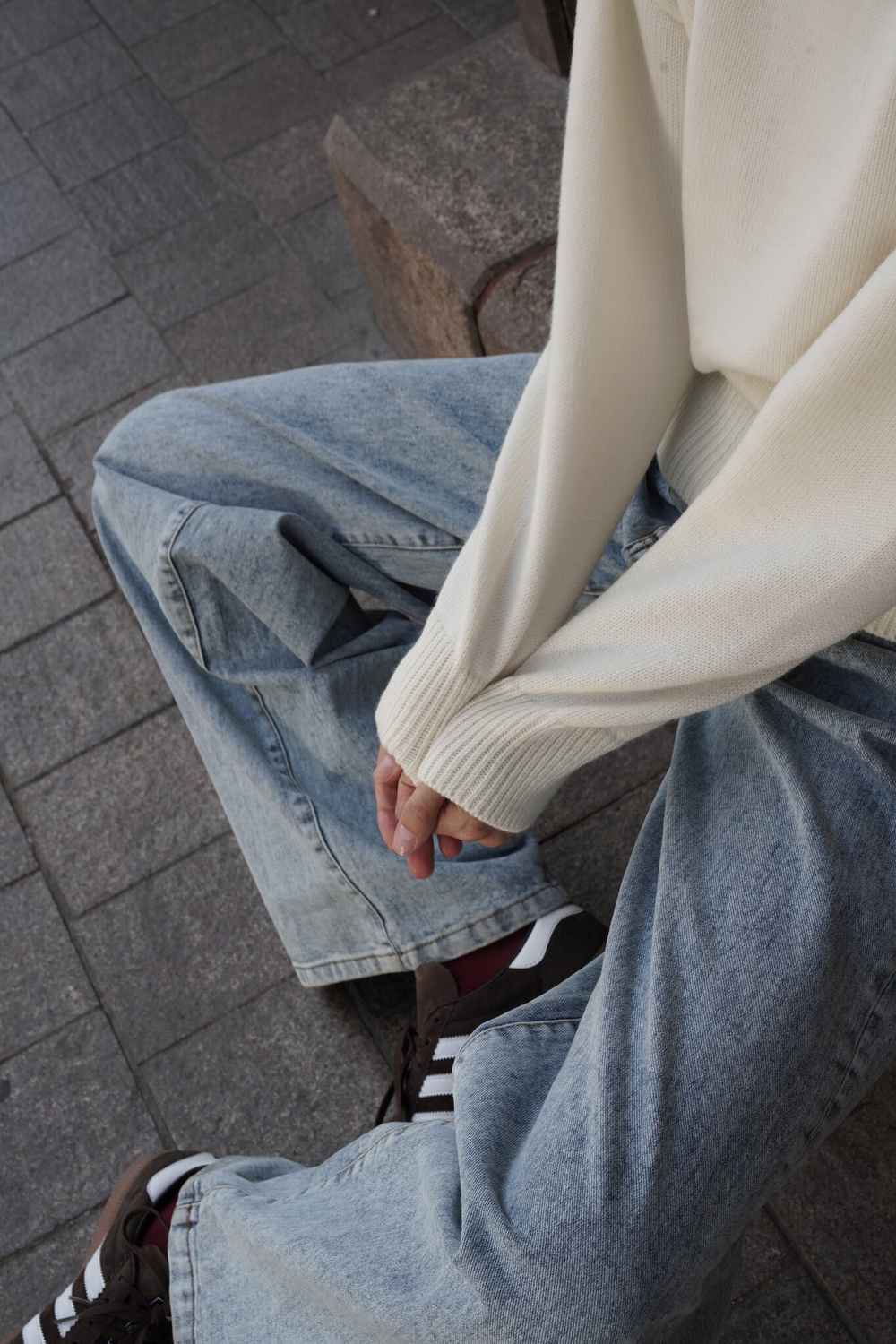 Свитер молочный