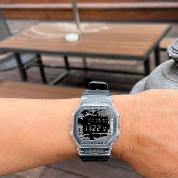 Наручные часы Casio G-Shock DW-5600SKC-1DR