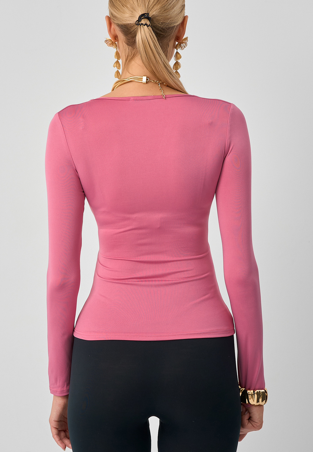 Лонгслив с деталью розовый